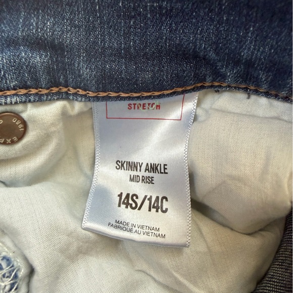 American Eagle Outfitters Distressed Cropped Jeans - Picture 4 of 7